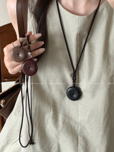 New Chinese Style Womens Necklace Safety Buckle Design Sweater Chain Versatile Fashionable Ethnic Feeling Matching Accessories