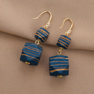 Retro Hong Kong Style Wooden Art Tassel Earrings Womens Fashion Elegant Personality Drop Earrings Fresh out New Popular Jewelry