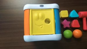 Chicco Toy 2in1 Sort & Beat Cube 10-36m