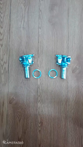 Cặp bộ chốt trên dưới cửa thùng xe cont xe rơ mooc chất liệu gang đúc