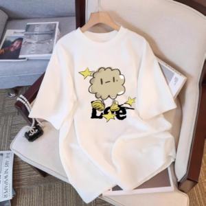T-Shirt Uniseks Lengan Pendek Gaya Korea - Motif Awan Kartun & Huruf Kreatif Katun Bernapas Ukuran Besar Desain Harajuku Oversize Nyaman Baju Liburan Slim Fit Menampilkan Siluet Langsing Tren 2025 Gaya jalanan Tops Pullover Kerah Bulat Pakaian couple