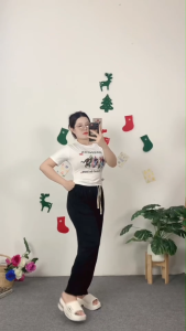 ชุดเซ็ตสาวเก๋ เสื้อแขนสั้น+กางเกงทรงหลวม แฟชั่นทันสมัย