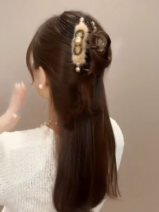 กิ๊บติดผมรูปฉลามขนาดใหญ่พร้อมลูกปัดขนสัตว์สำหรับผู้หญิง กิ๊บติดผมสไตล์เกาหลี ทรงเรขาคณิต ทรงสี่เหลี่ยม ทรงกลม ทรงกลม