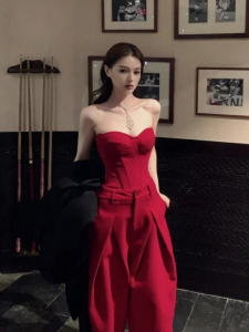 VKSOD | Red Fashionable Fitted Set