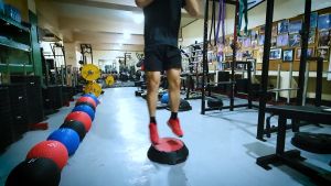 ENSAYO Aerobic STEP BOARD Adjustable Height Durable Plastic Non-Slip Eco-Friendly Workout Stepper Platforms ( Indoor/Outdoor Exercise/Fitness Steppers/crossfit/Functional/Athletic/Training ) Heavy Duty Riser Large Long Bench Jump Plyo Box Blocks Included