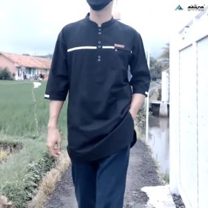 Koko Kurta Pria Dewasa Koko List Simple Terbaru Tangan 3/4 Brand Azlina Indonesia Terbaru | Baju Koko Pria Dewasa Kurta AZLINA Bahan Katun Oxpord High Quality Bisa COD