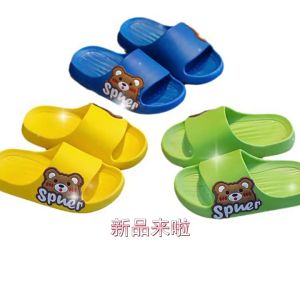 รองเท้าเด็ก รองเท้าแตะเด็ก พื้นนิ่มกันลื่นรองเท้าแตะแม่ลูกฤดูร้อนเด็กชายและเด็กหญิงอาบน้ำในห้องน้ำในร่มรองเท้าใส่ในบ้านการ์ตูนรองเท้าเด็ก อายุ 8 16 ปี