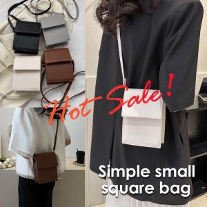 Lightweight and flexible handbag Stylish appearance Spring cell phone bag Adjustable shoulder strap