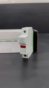 คัตติกฟิวส์ 10X38 มีแลมป์ (RT18M-32X) PL (IY)*4-CP-44(ราคา/1ตัว)