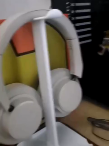 【local stock】Universal Headphone Stand Over Ear Headset Stand Black Sturdy and durable