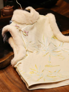 New Chinese Style Thickened Autumn Winter Cheongsam Vest Womens Warm New Year Visit Clothing Short Cheongsam Retro Style