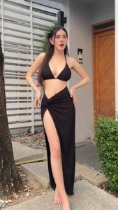 🌈 SpinnyHouse ชุดเซ็ต 2 ชิ้น ชุดว่ายน้ำ สำหรับการทะเล ผ้าเตี้ย บิกีนี่ + กระโปรง แหวกแต่งบิดช่วงเอว รุ่น เซตบีช