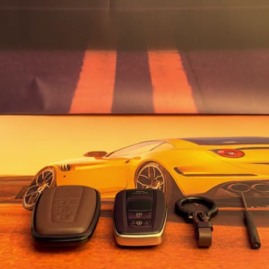 bọc chìa khoá Toyota CHR Camry Altis 2023 Corolla Cross 2024