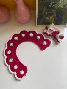 Strawberry Collar - Vòng Cổ Len Trái Dâu Cho Chó Mèo Thú Cưng Handmade