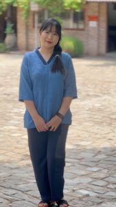 Bộ đồ lam đi chùa nữ chất vải đũi vân mây cổ chữ V Thiên Di - Pháp phục đi chùa nữ cao cấp dành cho phật tử D07