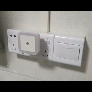 BuildCore LED night light sensor light AUTO ON/OFF US Plug High Quality wireless LED Night Mini Light Bedside Lamp Bedroom Nightlight Smart Lighting Wall light for Bathroom 110-220V 0.5W【COD】