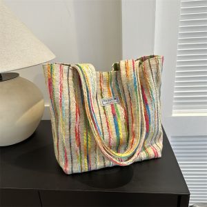 สไตล์เกาหลี Heavy งานปัก กระเป๋าผ้าแคนวาส กระเป๋าสะพายไหล่เดี่ยวใต้วงแขน ความจุขนาดใหญ่ อินเทรนด์ กระเป๋าเดินทางสําหรับเยาวชน