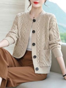 ฤดูใบไม้ผลิ แจ๊กเก็ตเปิด คาร์ดิเกน ผู้หญิง ฤดูใบไม้ผลิ ฤดูใบไม้ร่วง 2024 ใหม่ หลวม แขนยาวสีบริสุทธิ์ เสื้อสเวตเตอร์ถัก เสื้อแจ็คเก็ต หลากหลาย