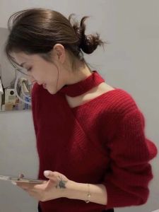 Red Festival Elegant Bubble Sleeve Sweater