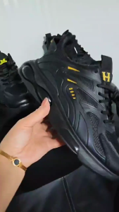 KickStart Trendy Air Cushioning Mens Travel Shoes Mesh Breathable Running Shoes Men Outdoor Non-slip Basketball Shoes