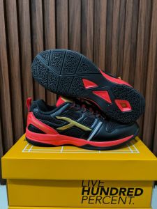 Sepatu Badminton Hundree Blast Free Kaos Kaki
