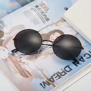 Vintage Metal Frame Round Sunglasses Black Lens Retro Eyeglasses Cosplay Fashion Sunnies