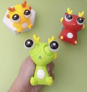 Đồ Chơi Bóp Tay Rồng Mắt Lồi size Lớn Giúp Giải Toả Căng Thẳng Stress Mắt Lồi Có Thể Xoay Được