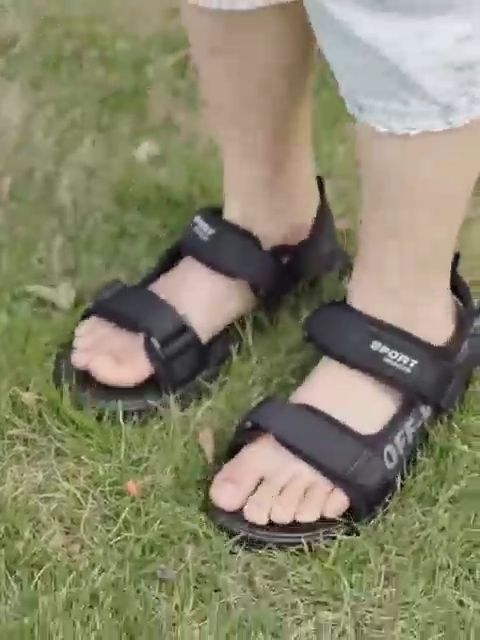 Adidas Adiilette Sandal Jr F35417 (Ladies Black White Jojo Sandals,  Packaging Type Box at Rs 240)