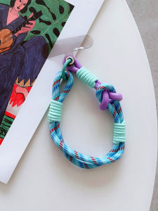 สายโซ่โทรศัพท์แบบพกพาทนทานพร้อมแผ่นรองสำหรับหูฟัง USB โทรศัพท์มือถือกลางแจ้ง สายรัดข้อมือแบบยืดหยุ่นสำหรับเสื้อผ้าและกระเป๋า