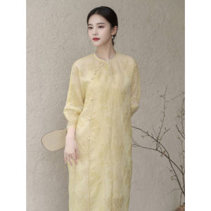 ชุดเดรสยาวสไตล์จีนใหม่ฤดูร้อน 2025 ทรงหลวม แขนยาว คอตั้ง กระโปรงทรงเอ ชุดสองชิ้น ผ้าโพลีเอสเตอร์ สีเหลือง
