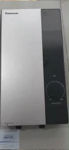 Máy nước nóng Panasonic trực tiếp không có bơm trợ lực  DH-4US1VS màu xám sang trọng với công suất 4.5KW.