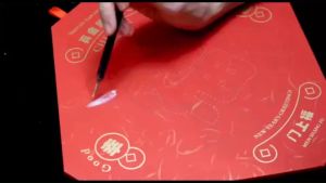 น้ำยาติดทองเปลววิทยาศาสตร์ ใช้แทนสีเฟลก สำหรับงานปิดทองแท้หรือทองญี่ปุ่นใช้แทนสีเฟ็กซ์ หรือ สีเฟล็ก