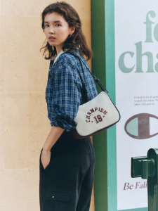 Champion | Adjustable Strap Crossbody Bag