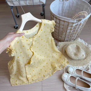 Recommended Yellow Heart Beauty Buttonless Sleeveless Vest Womens 2025 New Small Fashion Age Reduction Artistic Top