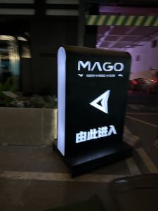 Luminous Guest Reception Desk Parking Assistance Bar Counter Cafe Welcome Desk KTV Bar Guide Sign Entertainment Furniture