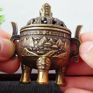Lư Hương Hợp Kim Mini Có Bốn Chân Thiết Kế Rỗng Chất Liệu Gỗ Đàn Hương Đồ Trang Trí Nhà Cửa Thủ Công Bằng Nhựa Polyresin