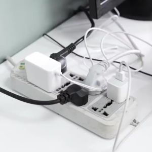 ที่แขวนที่เก็บของอเนกประสงค์ 🌼ที่แขวนปลั๊กไฟติดผนัง แบบไม่ต้องเจาะผนัง⭐️