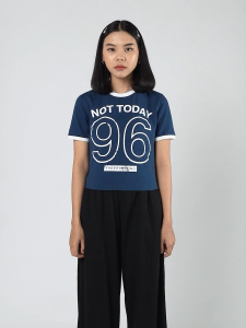 3Second Kaos Wanita Lengan Pendek Body Fit Katun Spandeks Alessa C030725