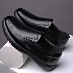 New 2025 Autumn Casual Slip-On Work Leather Shoes Mens Breathable Anti-Slip Comfortable Rubber Sole round Toe Plain Color