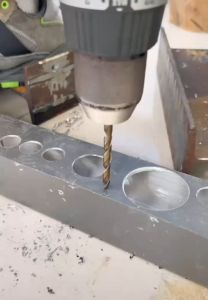 ชุดดอกสว่าน 50 ชิ้น ชุดดอกสว่านขนาดเล็ก ไฮสปีด HSS เคลือบไทเทเนี่ยม 1-3 mm เจาะเหล็ก เจาะไม้ ใช้กับ สว่านไร้สาย สว่านไฟฟ้า เป็นช่าง DIY และสำหรับการผลิตสว่าน