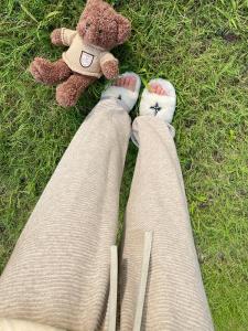 กางเกงขายาวทรงหลวมถักนิตติ้งผ้าขนแกะฤดูใบไม้ผลิและฤดูหนาวสำหรับผู้หญิง กางเกงขายาวทรงหลวมสำหรับเดินเล่นสบายๆ