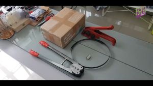 เครื่องรัดกล่อง เครื่องแพ็คกล่อง เครื่องมัดกล่อง มือโยก คีมย้ํากิ๊ฟสังกะสี พร้อม สายรัด PP BAND 15 มม.สีดํา 1 ม้วนและกิ๊ฟรัดสาย 1 กิโล PickPackShop