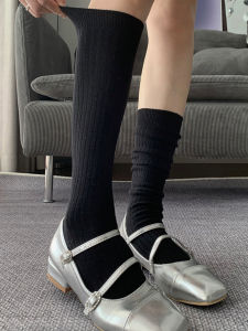 ถุงเท้าข้อสั้นลายทางสีดำ ถุงเท้าข้อสั้นสไตล์บัลเล่ต์สีขาว ถุงเท้าข้อสั้นสไตล์วิทยาลัย ถุงเท้าข้อสั้นสำหรับผู้หญิง ถุงเท้าข้อสั้นฤดูร้อน