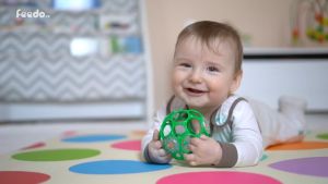Bright Starts Oball Easy-Grasp Rattle Toy 1pc Disney Mickey/ Minnie Rattle Along Buddy Soft Ball Baby