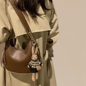 กระเป๋าสะพายข้างผู้หญิงแบบสะพายข้างทรงสาน กันน้ำได้ หนัง PU ขนาดเล็ก สายเดี่ยว ทรงสาน กระเป๋าสะพายข้างแบบสะพายข้างอเนกประสงค์