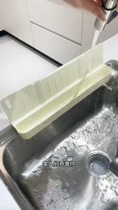 Kitchen Sink Baffle Splash Proof Rectangular Silicone Board Household Kitchen Universal Sink Baffle Penutup Lubang Sinki