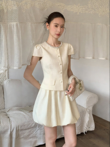 XXNING | Bộ Đầm Hai Mảnh Cổ Ngọc Trai Dây Nơ Buộc Eo