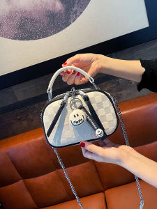 กระเป๋าสะพายข้างผู้หญิง กระเป๋าใส่โทรศัพท์มือถือแบบซ้อนชั้น กระเป๋าสะพายข้างแบบสะพายข้างแบบมีโซ่ กระเป๋าสี่เหลี่ยมเล็ก ลายตาราง กระเป๋าสะพายข้างแบบอเนกประสงค์