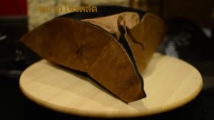 หมวกโจรสลัดหนังเทียมสีน้ําตาล หมวกโจรสลัด ทรงแจ๊ค สแปโรว์ prirate of caribian สินค้าพร้อมส่งจากไทย