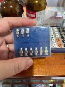 1 vỉ 12 cây kim nhỏ dùng tim gà số 22